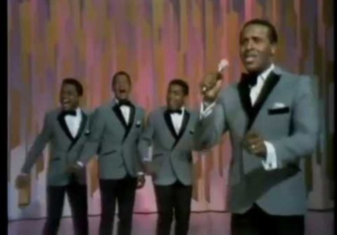 Valli’s Vocal Brilliance: The Timeless Allure of ‘Who Loves You’