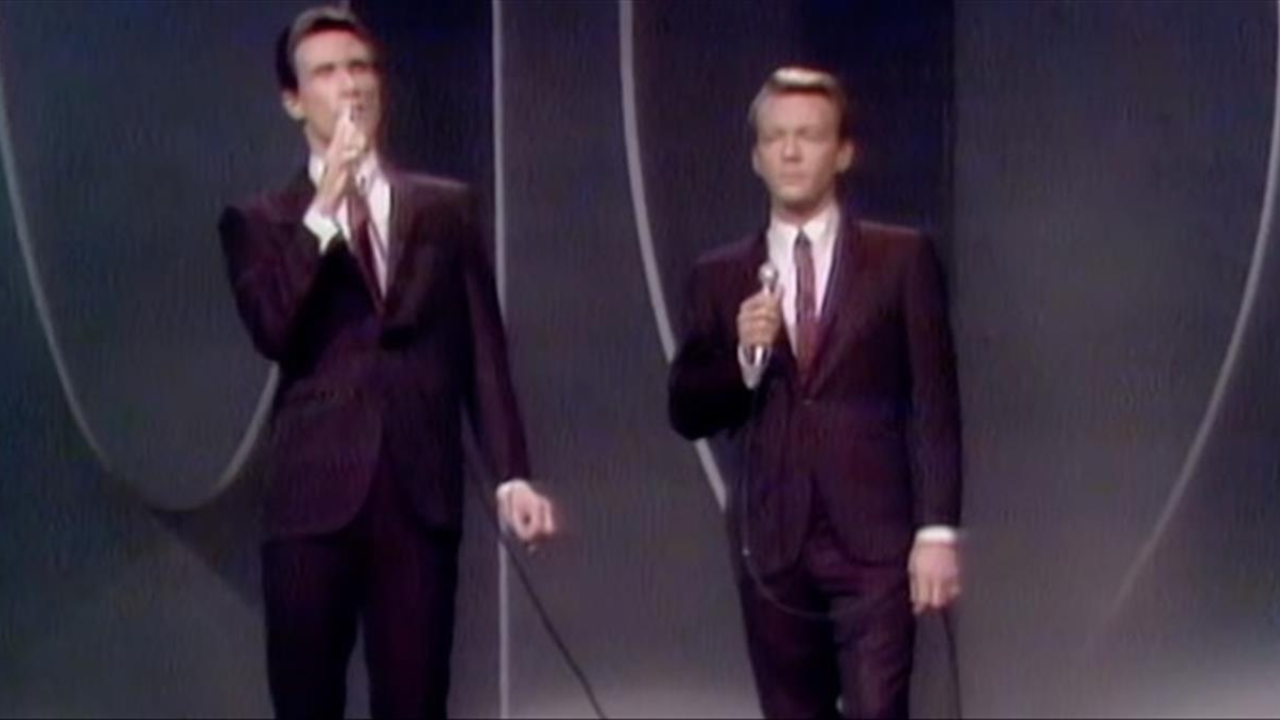 “‘You’ll Never Walk Alone’: The Righteous Brothers’ Anthem of Comfort and Encouragement”