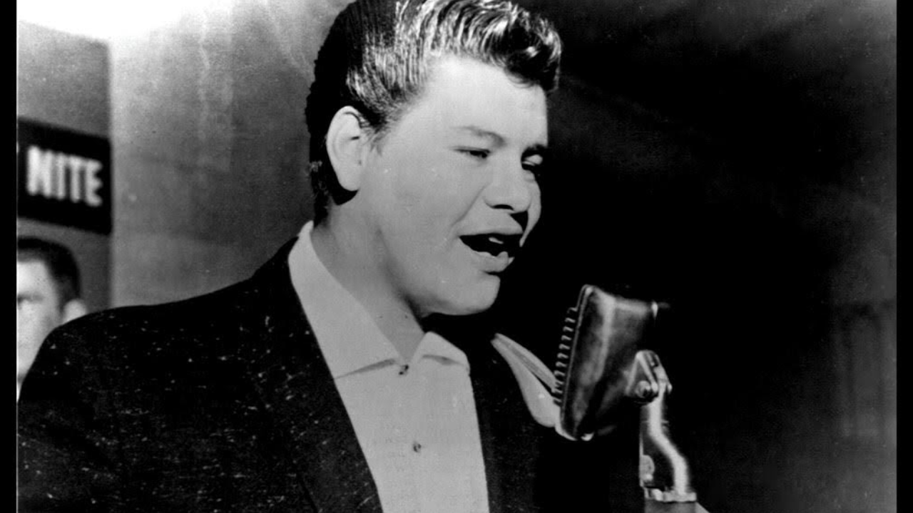 “Ritchie Valens’ ‘La Bamba’: A Timeless Classic That Defined an Era”