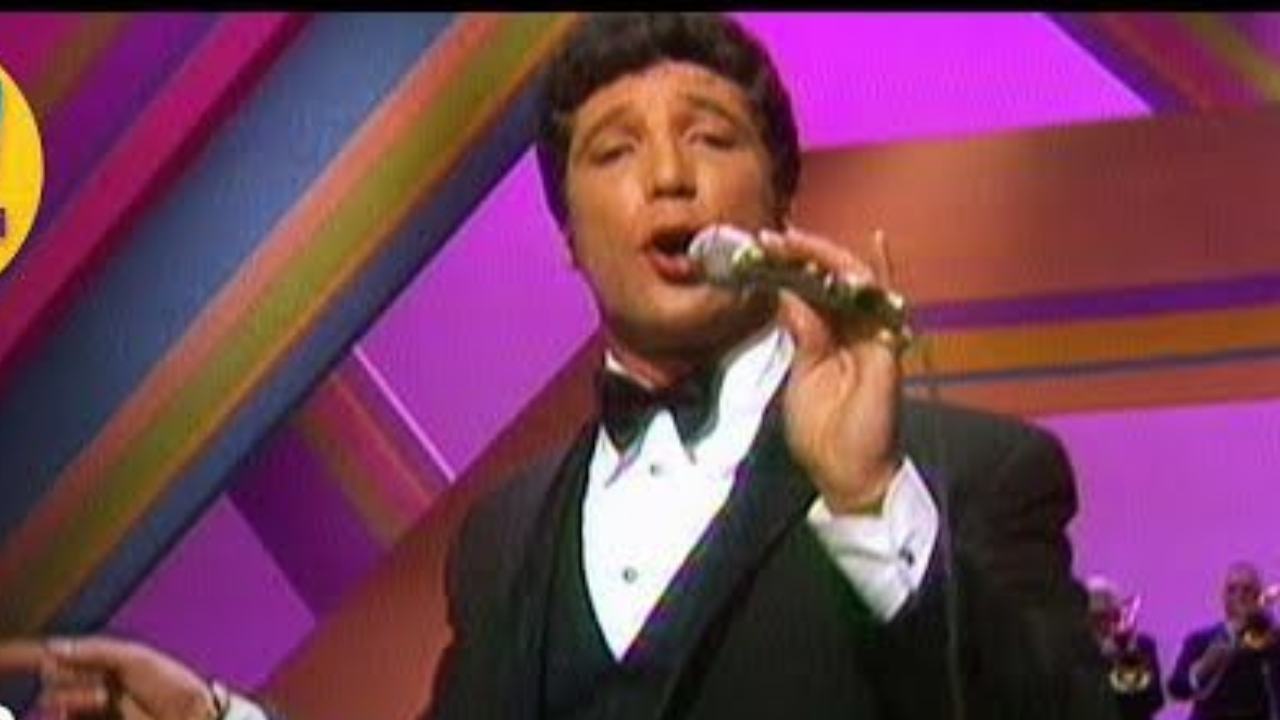 “The Passion and Drama of Tom Jones’ ‘Delilah’: A Deep Dive into the Classic”