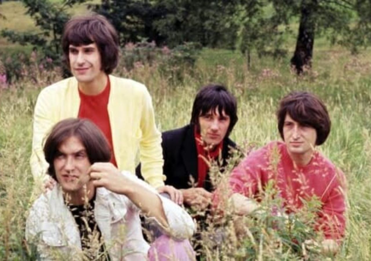 The Path Untraveled: The Kinks’ ‘This Time Tomorrow’ and Its Ethereal Exploration