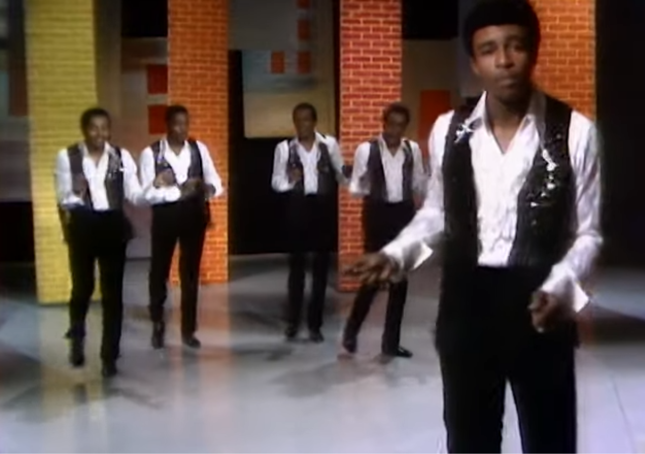 A Song of Struggle: The Deep Emotional Resonance of ‘Runaway Child, Running Wild’ by The Temptations