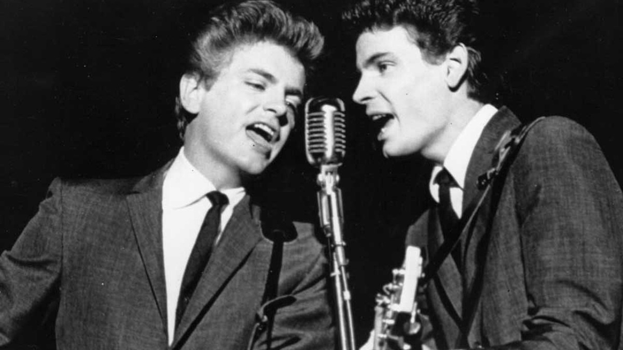 “The Everly Brothers’ ‘All I Have to Do Is Dream’ – A Classic for Every Generation”