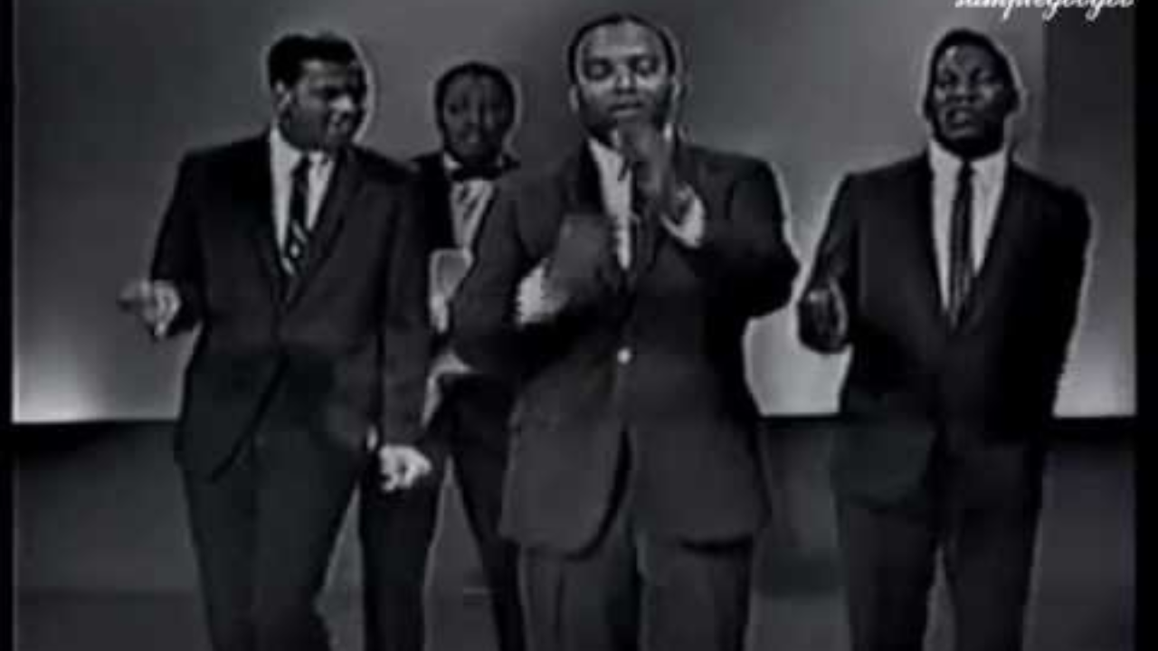 “The Drifters’ ‘Under The Boardwalk’: A Summer Love Song That Never Fades”