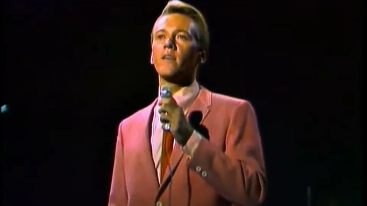 The Righteous Brothers – Unchained Melody