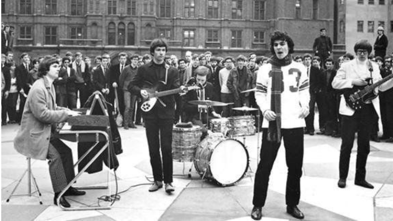 “The Zombies’ ‘She’s Not There’: A Psychedelic Pop Masterpiece That Still Wows”