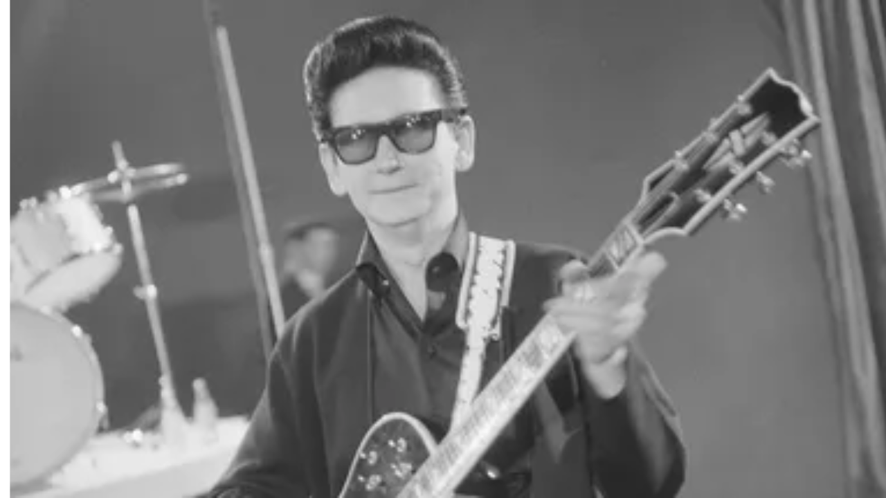 “The Legacy of Roy Orbison’s ‘I Drove All Night’: A Look at Its Lasting Influence”