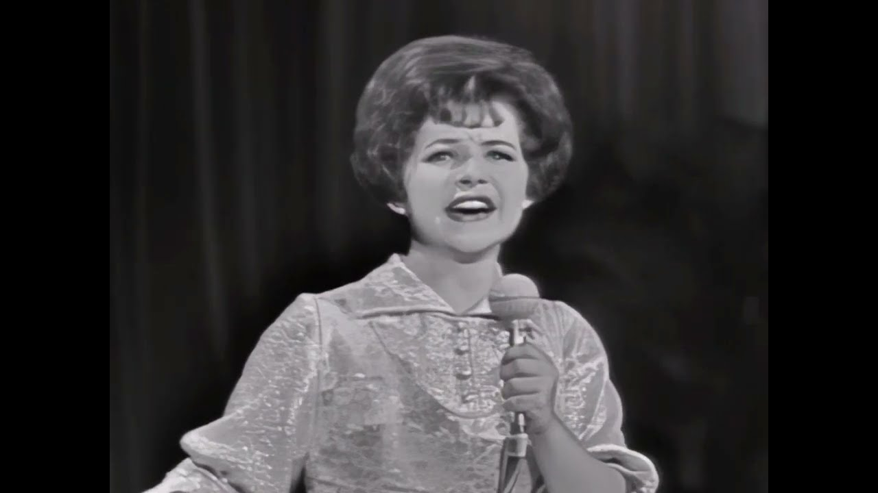 “Decoding the Lyrics: The Deep Meaning Behind Brenda Lee’s ‘I’m Sorry’”