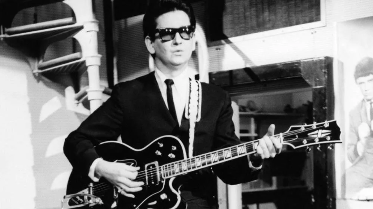 “Roy Orbison vs. Reality: The Enchanting Imagery of ‘In Dreams'”