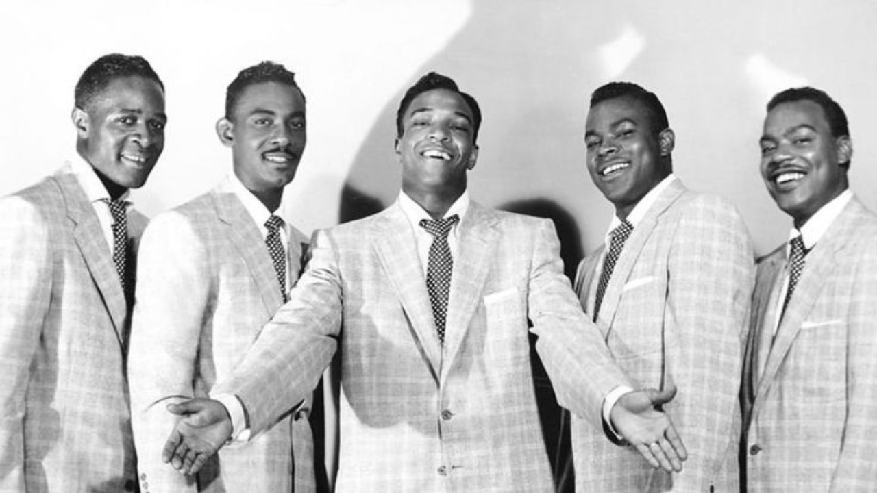 “The Drifters’ ‘Under the Boardwalk’: A Nostalgic Tune for Every Summer”