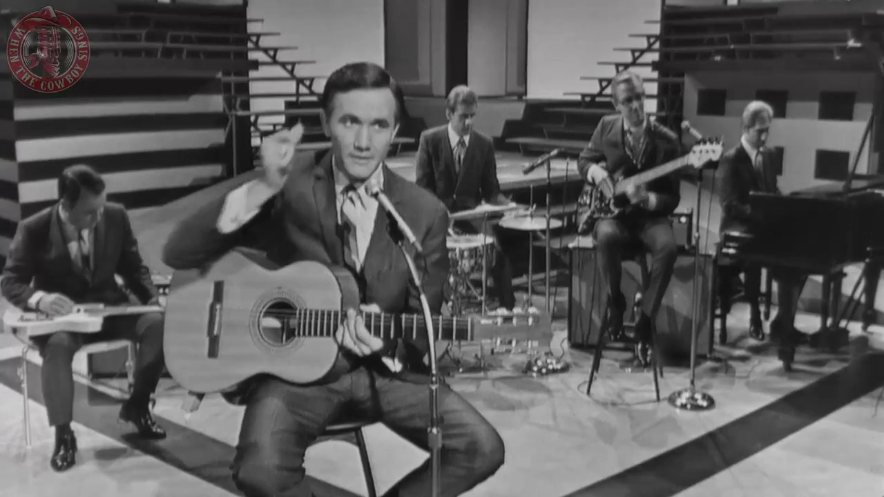 “Roger Miller’s ‘King of the Road’: The Laid-Back Anthem of Life on the Move”