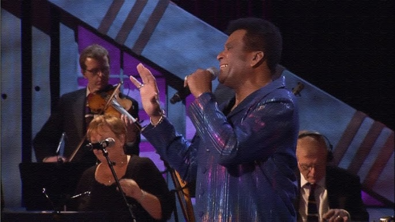 “Charley Pride’s ‘Kiss an Angel Good Morning’: The Feel-Good Country Hit That Never Fades”