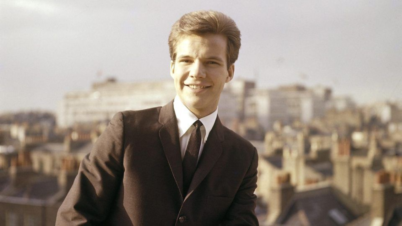 “The Timeless Message of Love in Bobby Vee’s ‘Take Good Care of My Baby’”