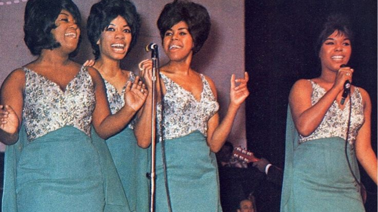 “The Shirelles’ ‘Foolish Little Girl’: The Timeless Anthem Every Girl Needs to Hear”