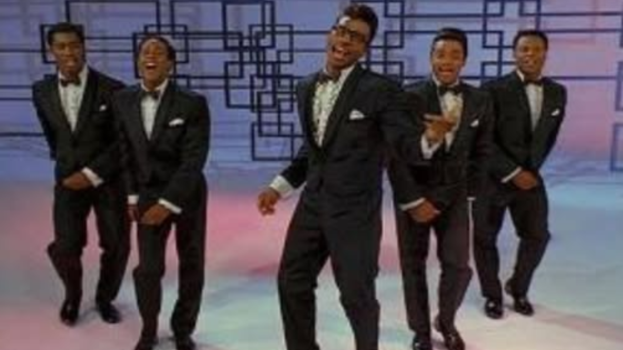 The Temptations – Treat Her Like A Lady