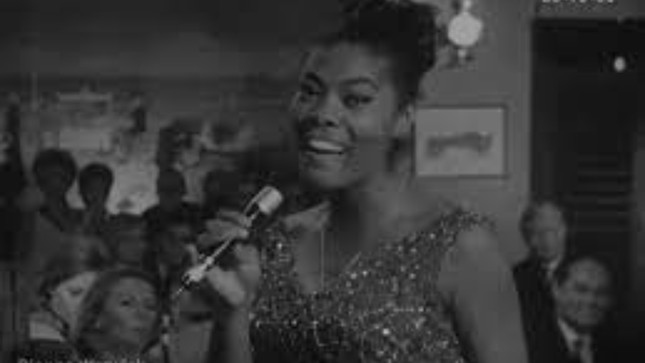 Walk On By – Dionne Warwick (1964)