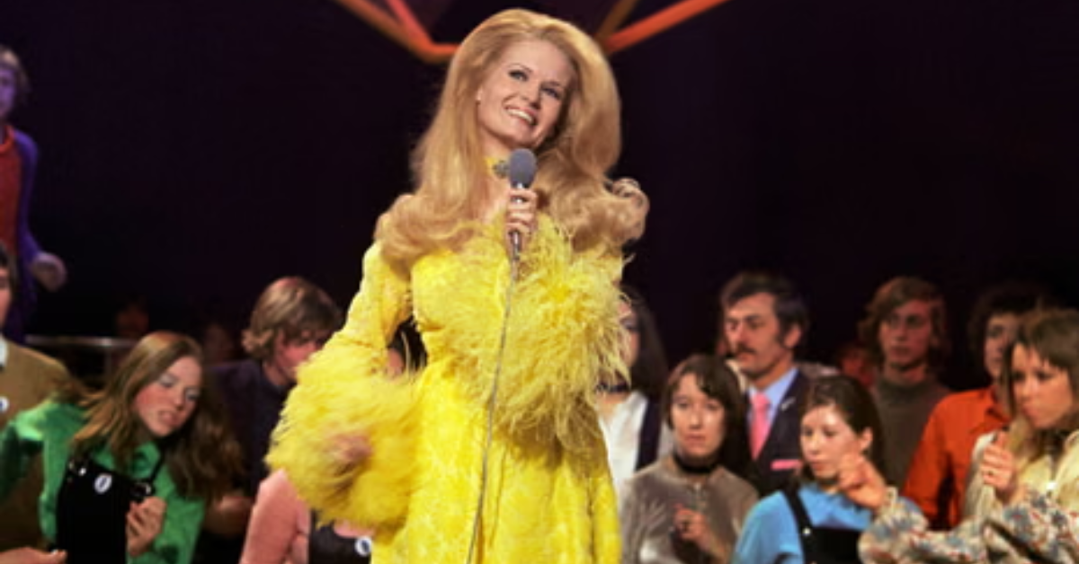 Lynn Anderson – (I Never Promised You A) Rose Garden