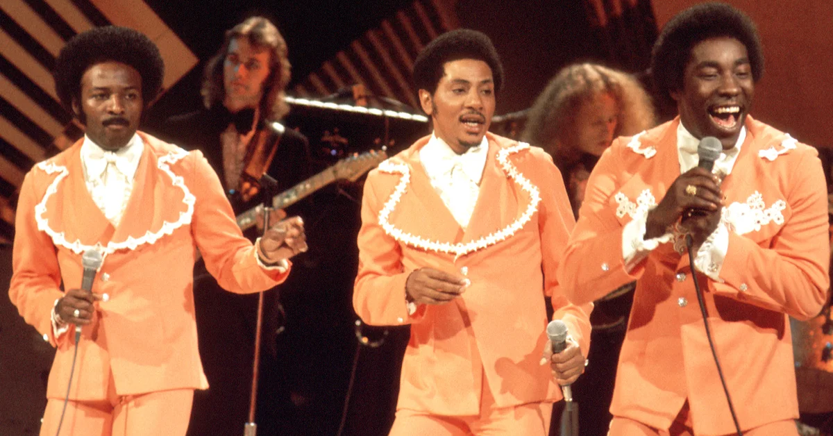 Love Train – The O’Jays (1973)