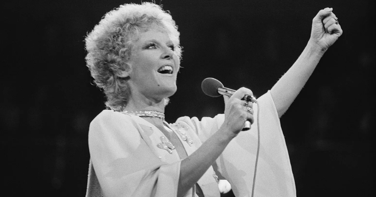 Don’t Sleep In The Subway – Petula Clark