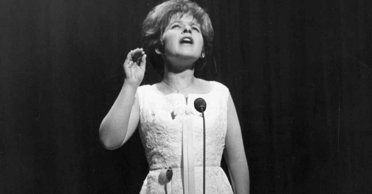 Rockin’ Around the Christmas Tree – Brenda Lee